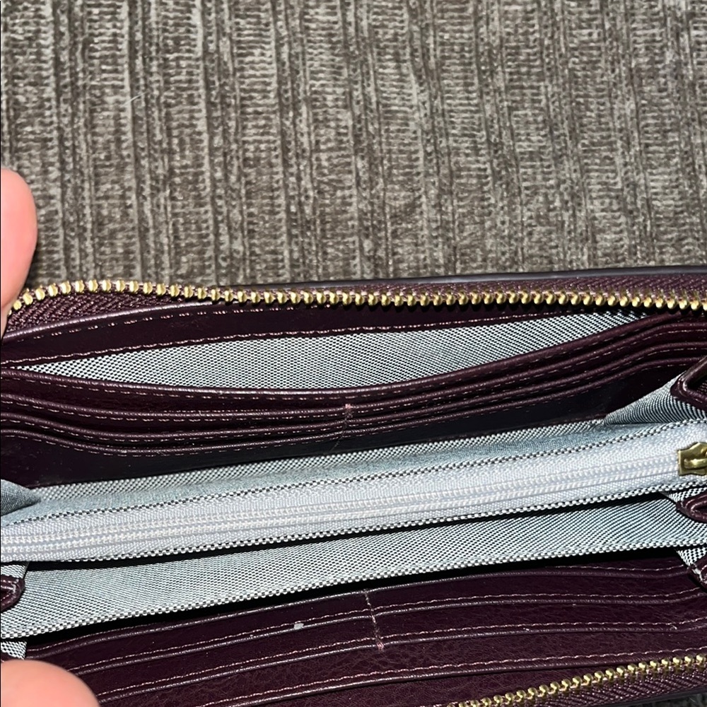 Buyers Appreciation 💝🫶🏼 Fossil Cranberry Leather Wristlet Wallet - Picture 10 of 13